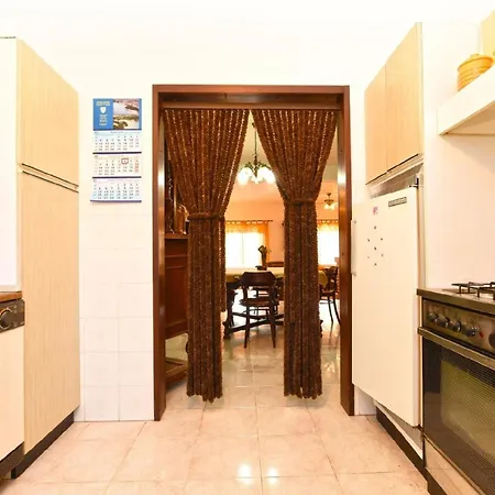 Fuer 8 Personen Ca 160 Qm In Fazana, Istrien Istrische Riviera Apartment *