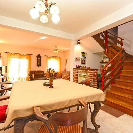 Fuer 8 Personen Ca 160 Qm In Fazana, Istrien Istrische Riviera Apartment *